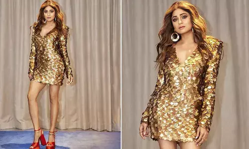 Shamita Shetty Sexy Video Photo: Shamita Shetty ने गोल्डन बॉडीकॉन ड्रेस में ढाया कहर