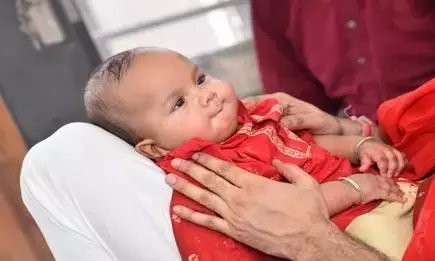 सात माह के अनमय को अब मुफ्त लगेगा 16 करोड़ का इंजेक्शन, सोशल मीडिया की मुहिम रंग लाई सात माह के अनमय को अब मुफ्त लगेगा 16 करोड़ का इंजेक्शन, सोशल मीडिया की मुहिम रंग लाई