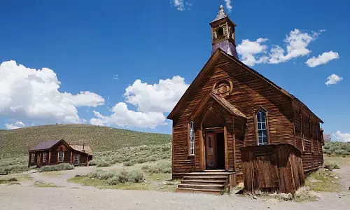 उपनिवेशवाद की शुरुआत से पश्चिमी/चर्च प्रचार ने यह बात डट कर सिखाई की हिंदुस्तानी (गैर-क्रिस्तानी) सभी चीजें रद्दी हैं और पश्चिमी सभी चीजें श्रेष्ठ उपनिवेशवाद की शुरुआत से पश्चिमी/चर्च प्रचार ने यह बात डट कर सिखाई की हिंदुस्तानी (गैर-क्रिस्तानी) सभी चीजें रद्दी हैं और पश्चिमी सभी चीजें श्रेष्ठ