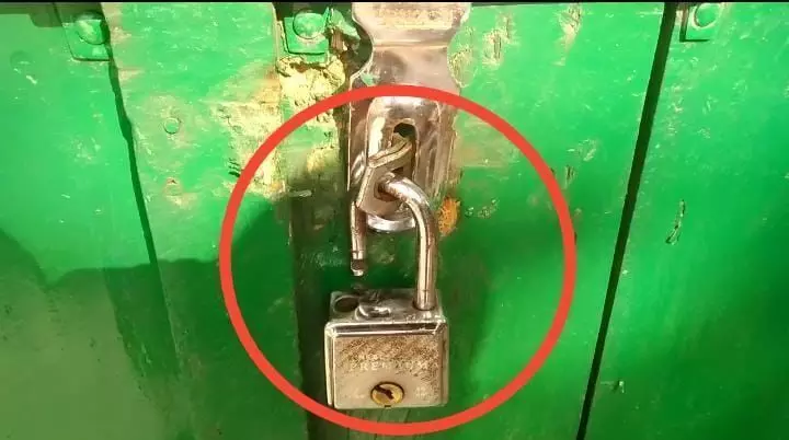 प्राथमिक विद्यालय में लगातार चोरों का आतंक जारी प्राथमिक विद्यालय में लगातार चोरों का आतंक जारी