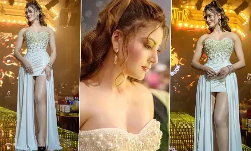 Urvashi Rautela Hot Photos: हॉट गाउन पहन उर्वशी रौतेला ने बिखेरा जलवा, एक्ट्रेस की खूबसूरती के कायल हुए यूजर्स