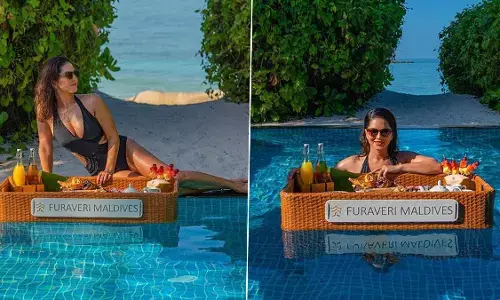 Sunny Leone Sexy Video Photos: Sunny Leone की सुपर सेक्सी Photos फैंस के बीच मचा रही बवाल, हॉटनेस देखकर ररह जाएंगे दंग Sunny Leone Sexy Video Photos: Sunny Leone की सुपर सेक्सी Photos फैंस के बीच मचा रही बवाल, हॉटनेस देखकर ररह जाएंगे दंग