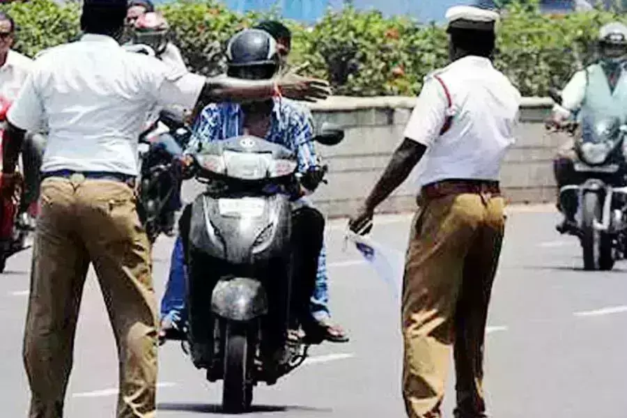 рддреЗрдЬ рд░рдлреНрддрд╛рд░ рдЧрд╛рдбреА рдЪрд▓рд╛рдиреЗ рдмрд╛рд▓реЗ рд╣реЛ рдЬрд╛рдПрдВ рд╕рд╛рд╡рдзрд╛рди рдкрдХрдбреЗ рдЧрдП рддреЛ рд╣реЛрдЧреА рдпрд╣ рдХрд╛рд░реНрдпрд╡рд╛рд╣реА рддреЗрдЬ рд░рдлреНрддрд╛рд░ рдЧрд╛рдбреА рдЪрд▓рд╛рдиреЗ рдмрд╛рд▓реЗ рд╣реЛ рдЬрд╛рдПрдВ рд╕рд╛рд╡рдзрд╛рди рдкрдХрдбреЗ рдЧрдП рддреЛ рд╣реЛрдЧреА рдпрд╣ рдХрд╛рд░реНрдпрд╡рд╛рд╣реА