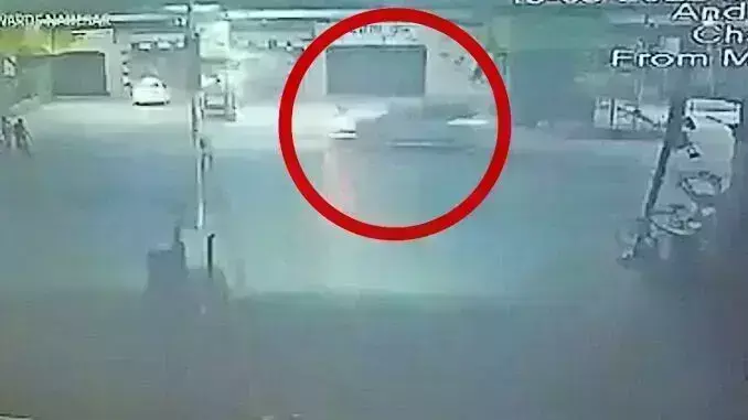 पान खाकर थूका ,टोंका तो कार से रौंद कर दी हत्या, तीन आरोपी गिरफ्तार पान खाकर थूका ,टोंका तो कार से रौंद कर दी हत्या, तीन आरोपी गिरफ्तार