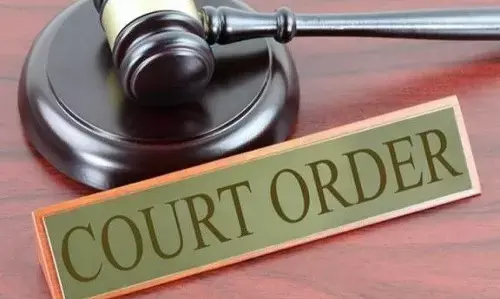 इलाहाबाद हाईकोर्ट ने केंद्र और यूपी सरकार को दिया नोटिस, 6 हफ्ते में मांगा जवाब. इलाहाबाद हाईकोर्ट ने केंद्र और यूपी सरकार को दिया नोटिस, 6 हफ्ते में मांगा जवाब.