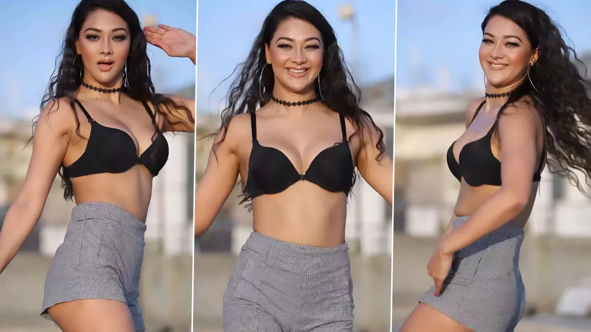 Namrita Malla Sexy Video Photo: भोजपुरी एक्ट्रेस Namrita Malla ने सेक्सी ब्लैक ब्रा पहनकर दिखाया बोल्ड अवतार, हॉट डांस Video हुआ Viral Namrita Malla Sexy Video Photo: भोजपुरी एक्ट्रेस Namrita Malla ने सेक्सी ब्लैक ब्रा पहनकर दिखाया बोल्ड अवतार, हॉट डांस Video हुआ Viral