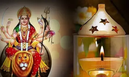 Navratri : नवरात्रि में अखंड ज्योति जलाते है तो 9 दिनों तक करें इन नियमों का पालन, फिर मिलेगा मां का आशीर्वाद