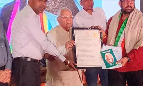 नोबल फाउंडेशन ने बस्तर के डॉ राजाराम त्रिपाठी को किया सम्मानित,