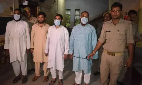 मेरठ में पकड़े गए पीएफआइ सदस्यों के दफ्तर में मिला दिल दहला देने वाला साहित्य मेरठ में पकड़े गए पीएफआइ सदस्यों के दफ्तर में मिला दिल दहला देने वाला साहित्य