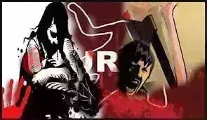 рдЕрдмреИрдз рд╕рдореНрдмрдиреНрдзреЛрдВ рдХреЗ рд╢рдХ рдореЗ рдкрддрд┐ рдиреЗ рдзрд╛рд░рджрд╛рд░ рд╣рдерд┐рдпрд╛рд░ рд╕реЗ рдХреА рдкрддреНрдиреА рдХреА рд╣рддреНрдпрд╛ рдЕрдмреИрдз рд╕рдореНрдмрдиреНрдзреЛрдВ рдХреЗ рд╢рдХ рдореЗ рдкрддрд┐ рдиреЗ рдзрд╛рд░рджрд╛рд░ рд╣рдерд┐рдпрд╛рд░ рд╕реЗ рдХреА рдкрддреНрдиреА рдХреА рд╣рддреНрдпрд╛