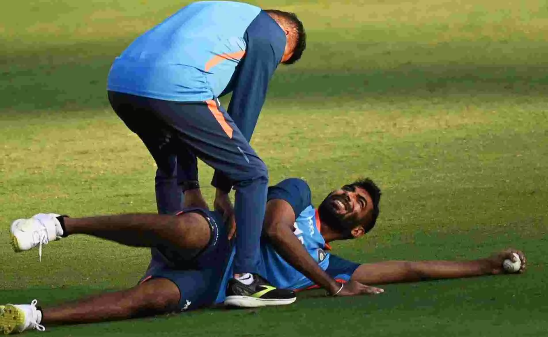 T20 World Cup से पहले टीम इंडिया को बड़ा झटका, ये खिलाडी सीरीज से हुआ बाहर! T20 World Cup से पहले टीम इंडिया को बड़ा झटका, ये खिलाडी सीरीज से हुआ बाहर!