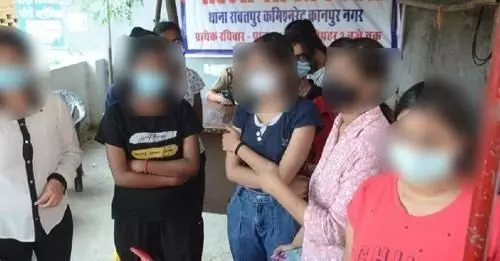 कानपुर में हॉस्टल की लड़कियों का नहाते हुए वीडियो बनाया, हॉस्टल का केयर टेकर और वार्डन गिरफ्तार