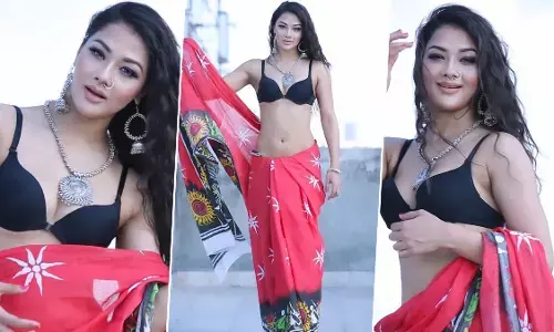 Namrata Malla Sexy Video: Sexy अदाकरा Namrata Malla ने बोल्डनेस से मचाई सनसनी, सेक्सी कपड़ों में वायरल हुआ Video Namrata Malla Sexy Video: Sexy अदाकरा Namrata Malla ने बोल्डनेस से मचाई सनसनी, सेक्सी कपड़ों में वायरल हुआ Video