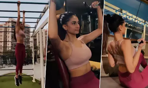 Palak Tiwari Sexy Video: Shweta Tiwari की बेटी Palak Tiwari ने सेक्सी स्टाइल में किया वर्कआउट, Hot Video को मिल रहा फैंस का अटेंशन Palak Tiwari Sexy Video: Shweta Tiwari की बेटी Palak Tiwari ने सेक्सी स्टाइल में किया वर्कआउट, Hot Video को मिल रहा फैंस का अटेंशन