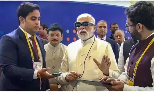 5G लॉन्चिंग पर PM नरेंद्र मोदी ने पहना खास चश्मा, क्या है खासियत और कैसे करता है काम?