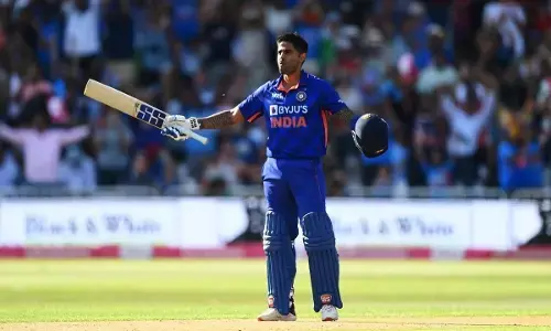 INDvSA 2nd T20: साउथ अफ्रीका के खिलाफ 24 रन बनाते ही सूर्यकुमार यादव बनाएंगे ये खास रिकॉर्ड, सीरीज जीतने उतरेगी टीम इंडिया INDvSA 2nd T20: साउथ अफ्रीका के खिलाफ 24 रन बनाते ही सूर्यकुमार यादव बनाएंगे ये खास रिकॉर्ड, सीरीज जीतने उतरेगी टीम इंडिया