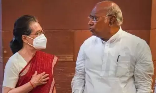 अगला आलाकमान कौन, खड़गे या गांधी परिवार ? अगला आलाकमान कौन, खड़गे या गांधी परिवार ?