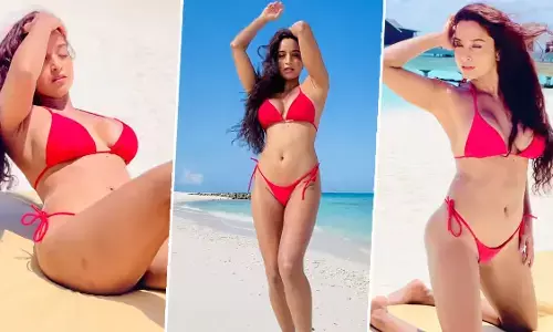 Ram Gopal Varma Sexy Video Photo: एक्ट्रेस Pooja Bhalekar ने रेड Bikini पहनकर इंटरनेट पर मचाया बवाल, देखें sexy Video Ram Gopal Varma Sexy Video Photo: एक्ट्रेस Pooja Bhalekar ने रेड Bikini पहनकर इंटरनेट पर मचाया बवाल, देखें sexy Video