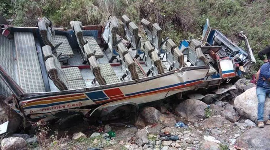 uttarakhand news, pauri bus fell into a ditch, pauri hindi news, pauri breaking news, pauri bus latest updates, uttarakhand latest updates, pushkar dhami latest updates uttarakhand news, pauri bus fell into a ditch, pauri hindi news, pauri breaking news, pauri bus latest updates, uttarakhand latest updates, pushkar dhami latest updates