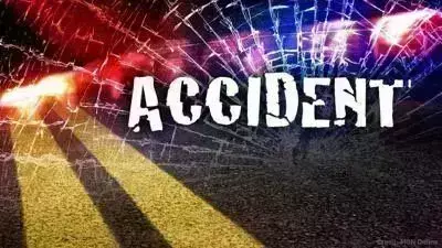 तेज रफ्तार ट्रैक्टर ट्राली अनियंत्रित होकर पलटी दो की मौत,18 से ज्यादा घायल तेज रफ्तार ट्रैक्टर ट्राली अनियंत्रित होकर पलटी दो की मौत,18 से ज्यादा घायल