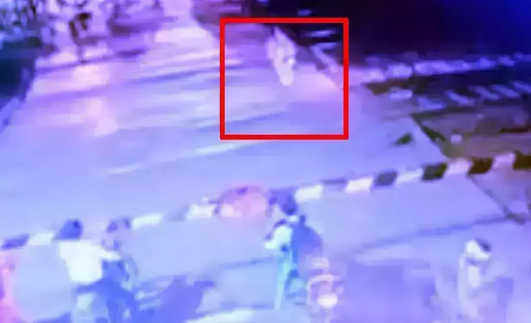 तेज रफ्तार ट्रेन से कटकर बुजुर्ग की दर्दनाक मौत तेज रफ्तार ट्रेन से कटकर बुजुर्ग की दर्दनाक मौत