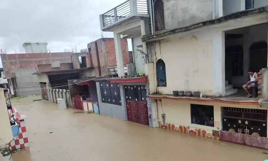 Ayodhya News: जलमग्न हुई स्मार्ट सिटी बन रही अयोध्या