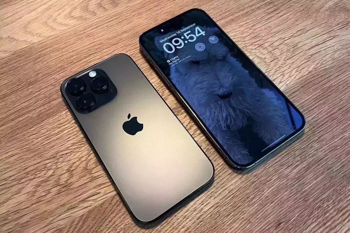iPhone 14 मात्र 23 हजार रुपये में घर लाएं तो जानिए यह आफर.. iPhone 14 मात्र 23 हजार रुपये में घर लाएं तो जानिए यह आफर..