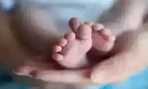 12 साल की नाबालिक  बच्ची ने दिया नवजात को जन्म फिर.. 12 साल की नाबालिक  बच्ची ने दिया नवजात को जन्म फिर..