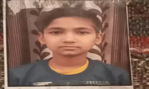 नोएडा की आज की सबसे बड़ी खबर: स्कूल में पांचवीं के छात्र की तबियत बिगड़ी, दिल्ली के अस्पताल में मौत, अध्यापक पर एफआईआर दर्ज नोएडा की आज की सबसे बड़ी खबर: स्कूल में पांचवीं के छात्र की तबियत बिगड़ी, दिल्ली के अस्पताल में मौत, अध्यापक पर एफआईआर दर्ज