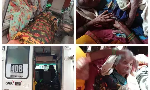 गंगा नदी में बेसुध हालत में मिली वृद्ध महिला गंगा नदी में बेसुध हालत में मिली वृद्ध महिला