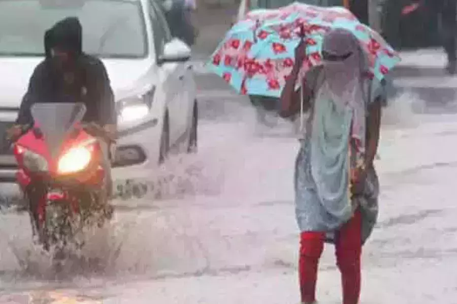 यूपी में बारिश के चलते 9 लोगो की मौत बारिश से अब तक मरने बालों का आंकडा 34 पहुंचा...