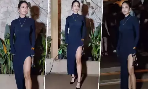 Esha Gupta Sexy Video: Esha Gupta ने हॉट ब्लू गाउन में ढाया कहर, एक्ट्रेस की कातिलाना अदाएं देख यूजर्स के उड़े होश Esha Gupta Sexy Video: Esha Gupta ने हॉट ब्लू गाउन में ढाया कहर, एक्ट्रेस की कातिलाना अदाएं देख यूजर्स के उड़े होश