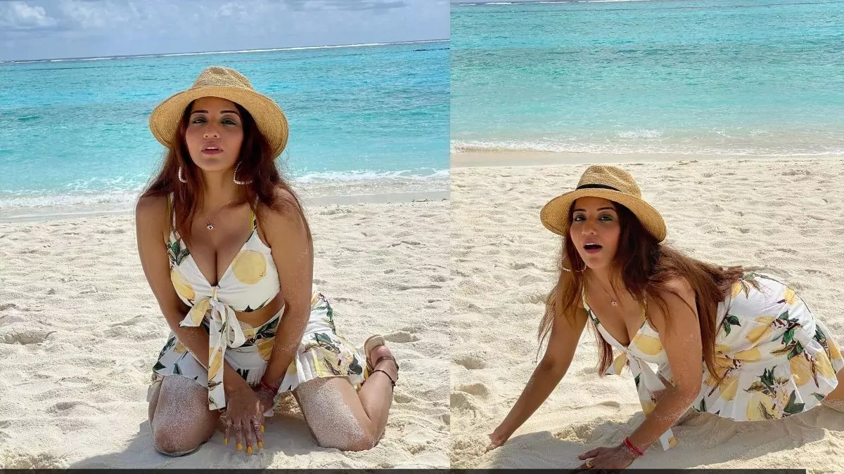 Monalisa Hot Photos: भोजपुरी एक्ट्रेस मोनालिसा ने मालदीव से शेयर की हॉट तस्वीरें, समुंद्र के किनारे इठलाते हुए आई नजर Monalisa Hot Photos: भोजपुरी एक्ट्रेस मोनालिसा ने मालदीव से शेयर की हॉट तस्वीरें, समुंद्र के किनारे इठलाते हुए आई नजर
