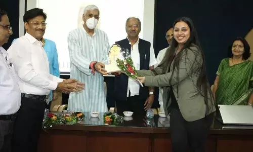 बस्तर की बिटिया ने जीता सर्वश्रेष्ठ स्टार्टअप का पुरस्कार, बस्तर की बिटिया ने जीता सर्वश्रेष्ठ स्टार्टअप का पुरस्कार,