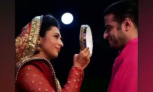 आज करवाचौथ के दिन जानिए, आपके शहर में कब निकलेगा चांद.. आज करवाचौथ के दिन जानिए, आपके शहर में कब निकलेगा चांद..