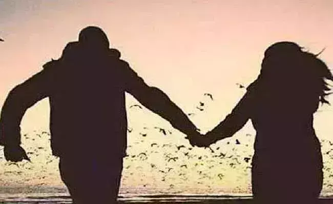 तीन बच्चो की मां पति और बच्चो को छोड, प्रेमी के साथ हुई फरार,फिर हुआ यह कांड.. तीन बच्चो की मां पति और बच्चो को छोड, प्रेमी के साथ हुई फरार,फिर हुआ यह कांड..