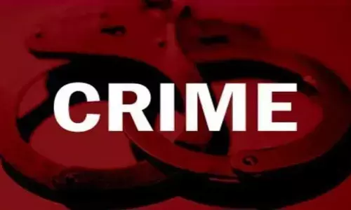 अजीबो गरीब मामला ;-कानपुर में युवक नें जूते के फीते से खम्भे पर लगाई फांसी,पुलिस तफ्तीश में जुटी...