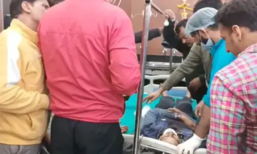 J&K : आतंकियों ने शोपियां में एक और कश्मीरी पंडित की गोली मारकर की हत्या J&K : आतंकियों ने शोपियां में एक और कश्मीरी पंडित की गोली मारकर की हत्या