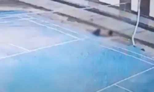 कोटा में IIT स्टूडेंट ने की खुदकुशी, मां के सामने 9वीं मंजिल से कूदा, होश उड़ाने वाला वीडियो आया सामने