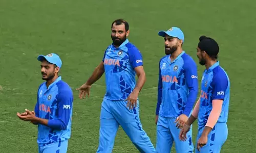 T20 World Cup INDvsAUS : आखिरी ओवर में मोहम्मद शमी का कहर, 4 विकेट लेकर ऑस्ट्रेलिया की कमर तोड़ी, भारत जीता T20 World Cup INDvsAUS : आखिरी ओवर में मोहम्मद शमी का कहर, 4 विकेट लेकर ऑस्ट्रेलिया की कमर तोड़ी, भारत जीता