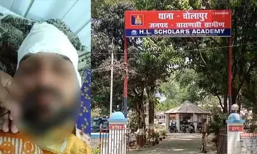 आधी रात को चढ़ा आशिकी का नशा तो पहुंच गया प्रेमिका के घर, फिर परिजनों ने पीट पीटकर किया यह हाल..... आधी रात को चढ़ा आशिकी का नशा तो पहुंच गया प्रेमिका के घर, फिर परिजनों ने पीट पीटकर किया यह हाल.....