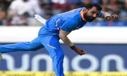 मो. शमी को मिली सिर्फ एक ओवर गेंदबाजी और उनकी 4 गेंदों पर गिरे लगातार 4 विकेट और जीत गया भारत