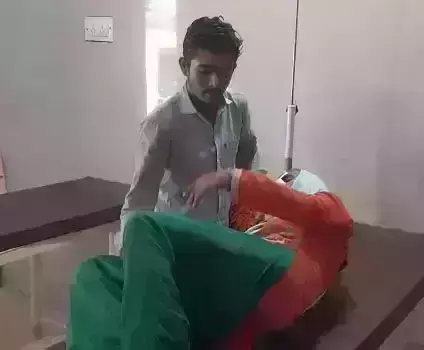 आपसी कहासुनी होने पर बहु ने सास की काटी नाक, हास्पिटल में इलाज जारी पुलिस कर रही कार्यवाही की तैयारी,जानें...