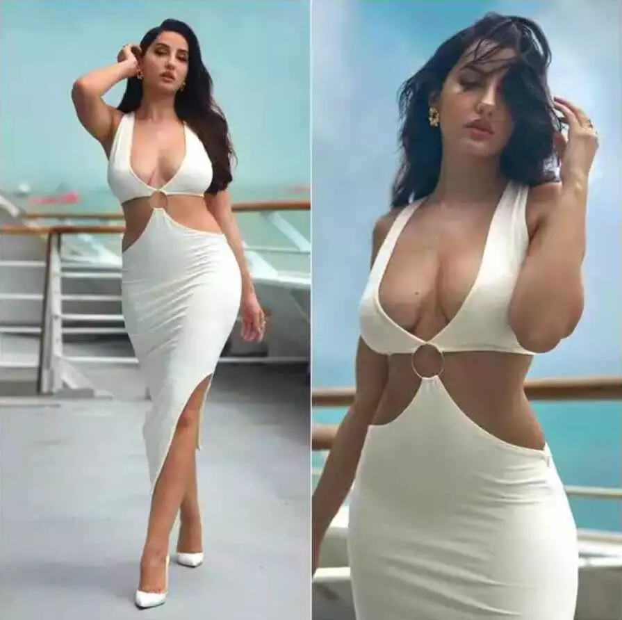 Nora Fatehi Sexy Video Photo: समुद्र की सैर करने निकली नोरा फतेही ने मेक-अप आर्टिस्ट के साथ दिए सेक्सी पोज, एक्ट्रेस ने हॉट ब्लैक ब्रा में ढाया कहर Nora Fatehi Sexy Video Photo: समुद्र की सैर करने निकली नोरा फतेही ने मेक-अप आर्टिस्ट के साथ दिए सेक्सी पोज, एक्ट्रेस ने हॉट ब्लैक ब्रा में ढाया कहर