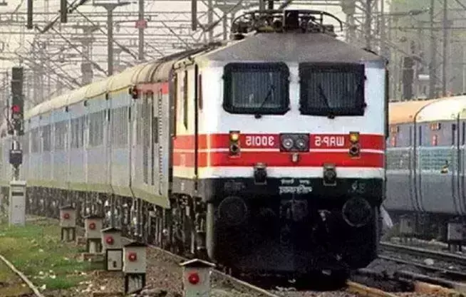 20 अक्टूबर से 15 नवंबर तक चलेगीं यह बिशेष ट्रेन देखे लिस्ट....