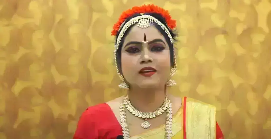 बिहार की महिला IAS ने कि मनमोहक प्रस्तुति आप भी देखे यह वायरल वीडियो..... बिहार की महिला IAS ने कि मनमोहक प्रस्तुति आप भी देखे यह वायरल वीडियो.....