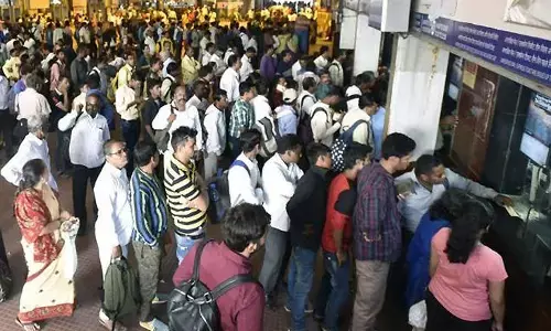 दिवाली-छठ पर कैसे करें ट्रेन की टिकट बुक? जाने आसान तरीका और पाएं आराम से टिकिट दिवाली-छठ पर कैसे करें ट्रेन की टिकट बुक? जाने आसान तरीका और पाएं आराम से टिकिट