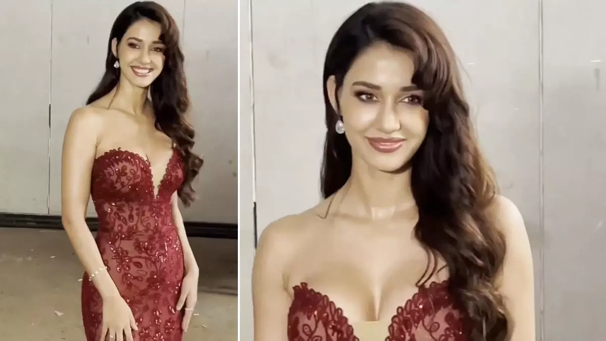 Disha Patani Sexy Video Photo: दिशा पाटनी ने रेड डीप नेक बॉडीकॉन ड्रेस में ढाया कहर, आप भी देखिए एक्ट्रेस का हॉट वीडियो Disha Patani Sexy Video Photo: दिशा पाटनी ने रेड डीप नेक बॉडीकॉन ड्रेस में ढाया कहर, आप भी देखिए एक्ट्रेस का हॉट वीडियो