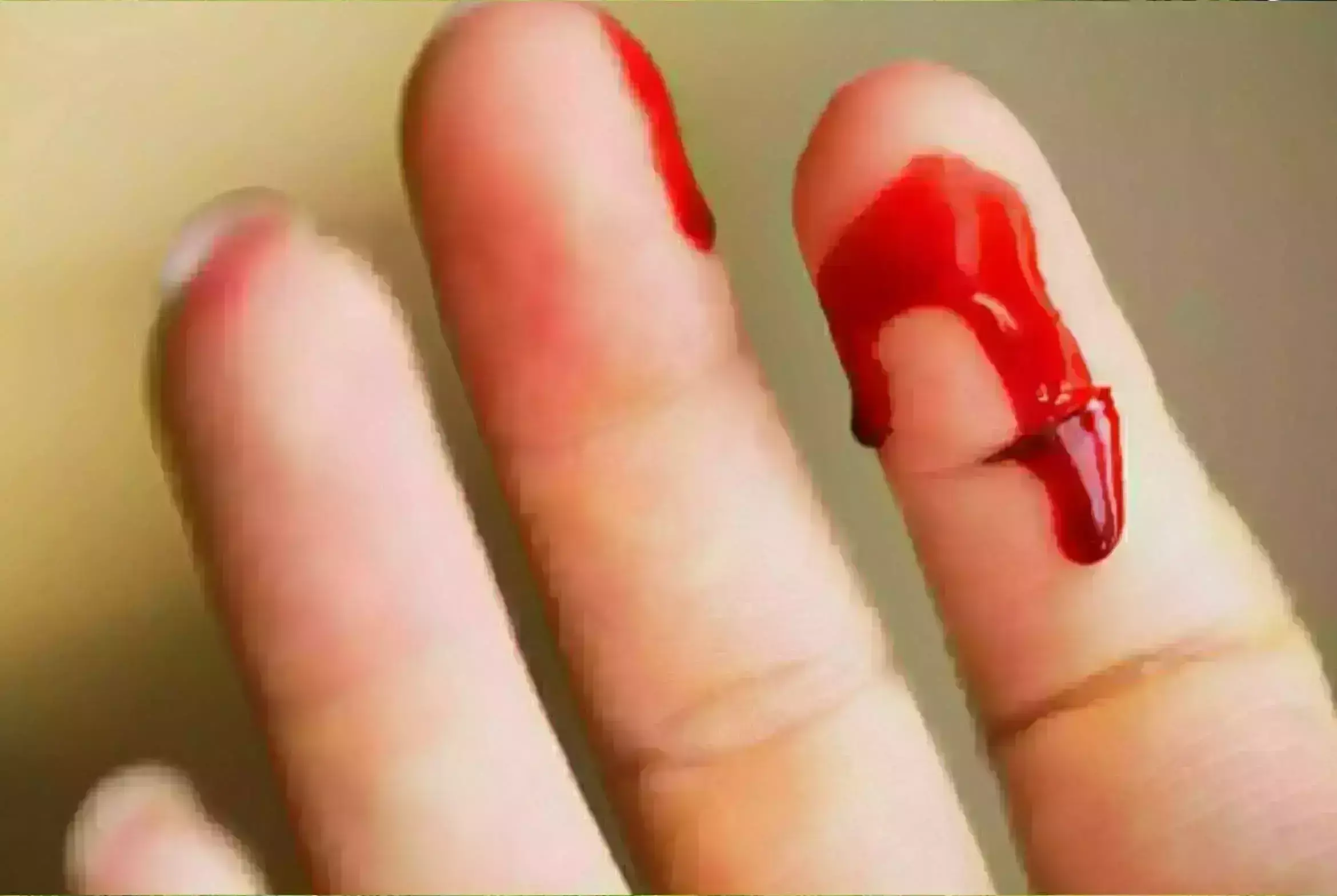 जब परिवार ने लडकी को नही दिलबाया स्मार्टफोन तो हास्पिटल पहुंचकर करने जा रही थी यह कांड.... जब परिवार ने लडकी को नही दिलबाया स्मार्टफोन तो हास्पिटल पहुंचकर करने जा रही थी यह कांड....