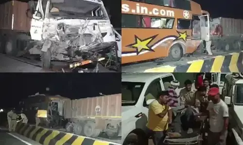 रीवा बस हादसे पर सीएम योगी ने जताया दुख, 15 लोगों की मौत, मृतकों के परिजनों को 2-2 लाख रीवा बस हादसे पर सीएम योगी ने जताया दुख, 15 लोगों की मौत, मृतकों के परिजनों को 2-2 लाख